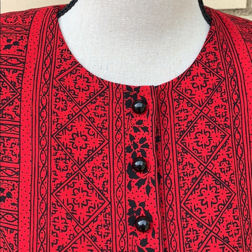 Liz Claiborne Red Black Button Up Print Tunic Top - Picture 3 of 8